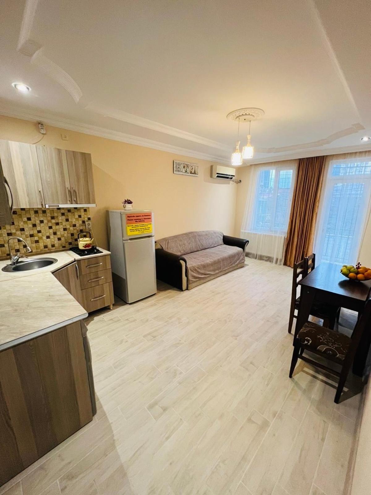 Aparthotel My Home Батумі Екстер'єр фото