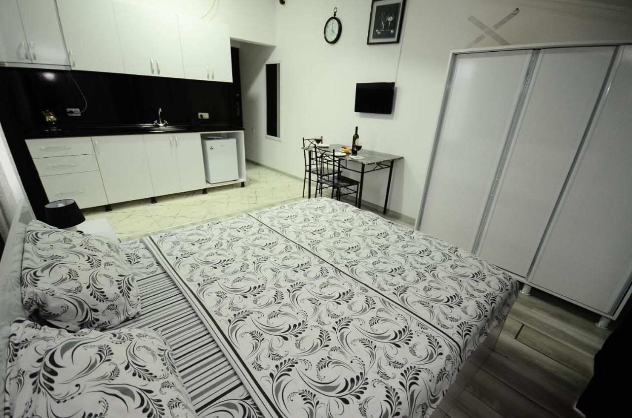 Aparthotel My Home Батумі Екстер'єр фото