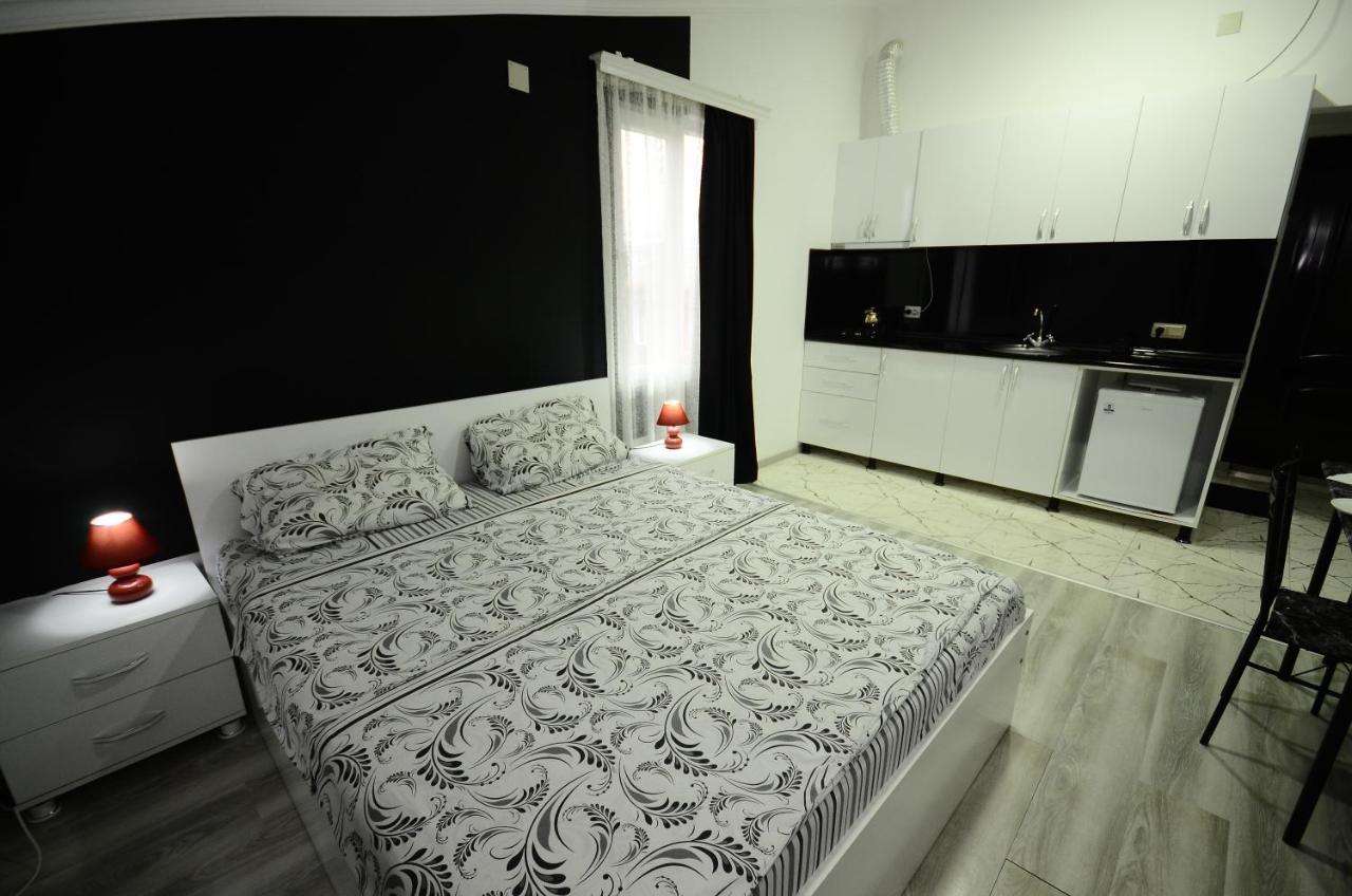 Aparthotel My Home Батумі Екстер'єр фото