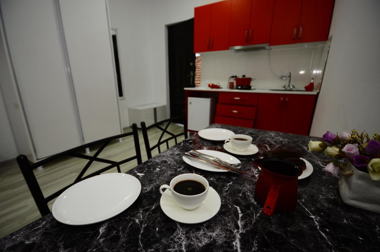 Aparthotel My Home Батумі Екстер'єр фото